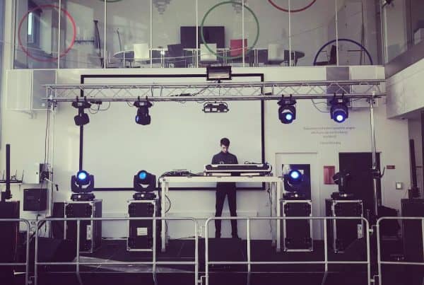 DJ til fest - Musik til fest - Mobil Diskotek til fest